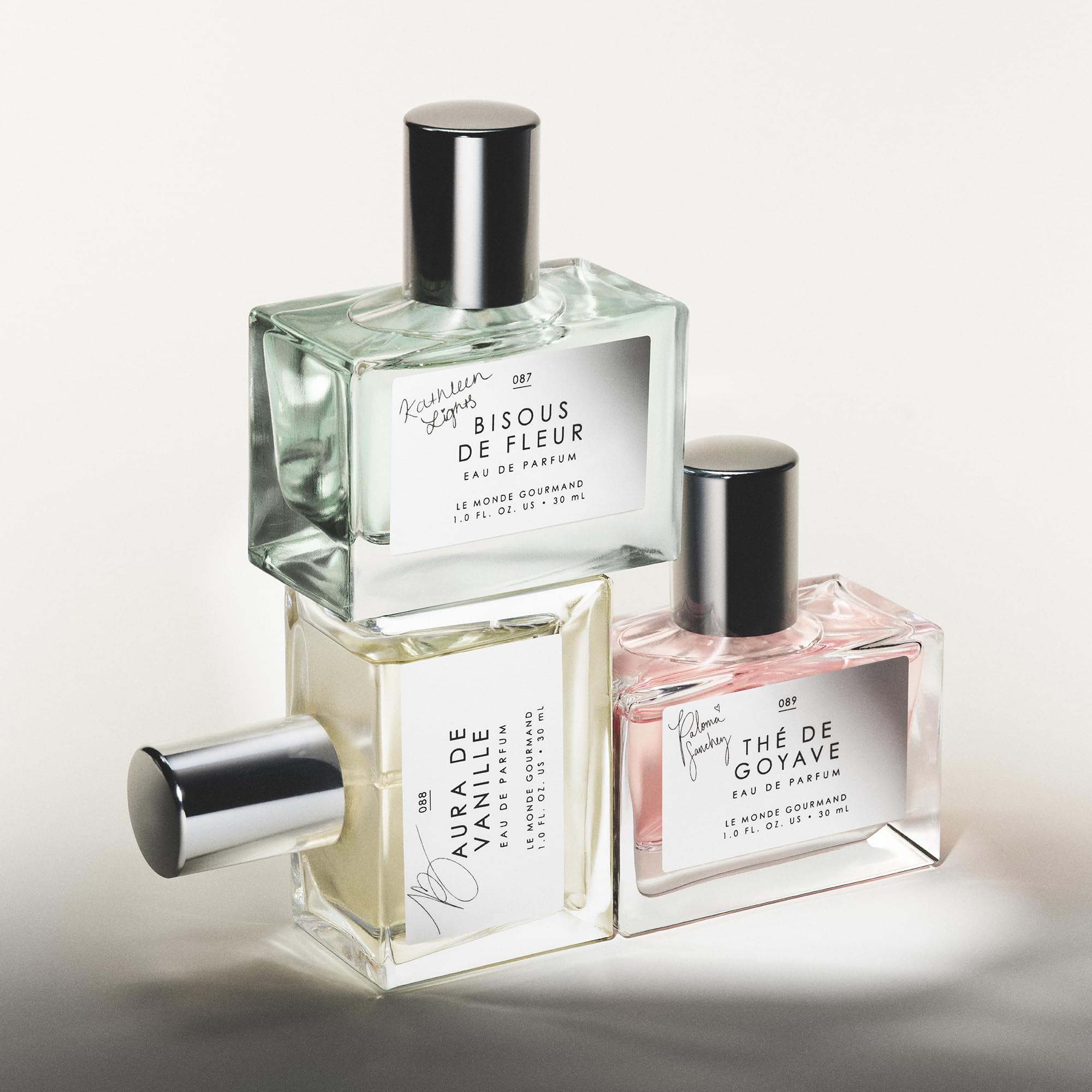 Aura de Vanille vegan cruelty-free logo close-up for ethical choice