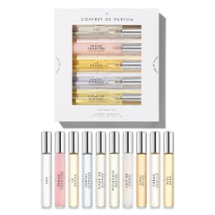 Le Monde Gourmand travel sampler box for women on the move.