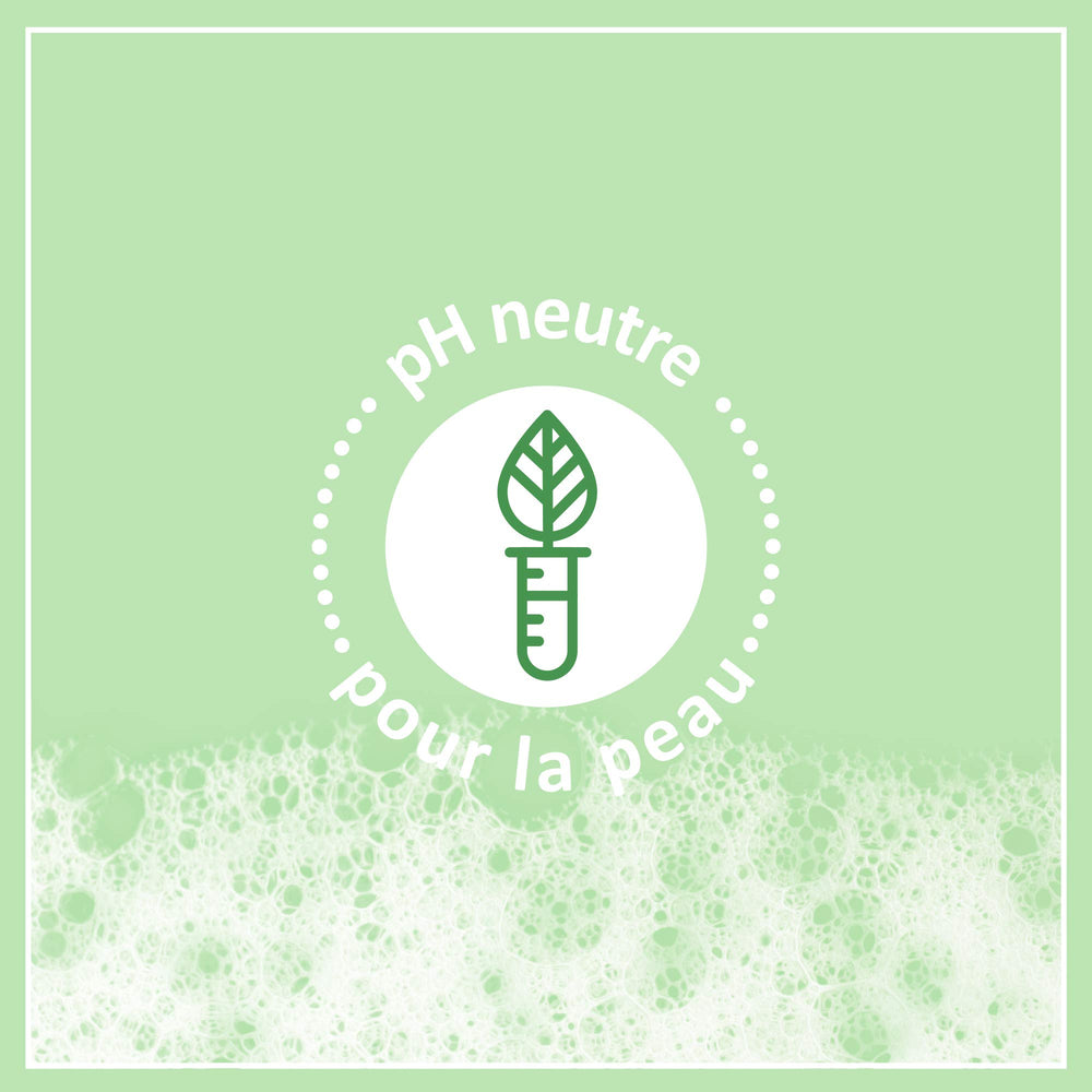 Le Petit Marseillais almond shower gel pouring into hand, smooth foam ready.