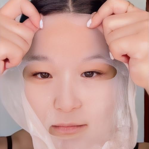 Leaders Insolution AC Clear Skin Clinic Mask uses 100% cotton Bemliese sheet for better serum absorption.