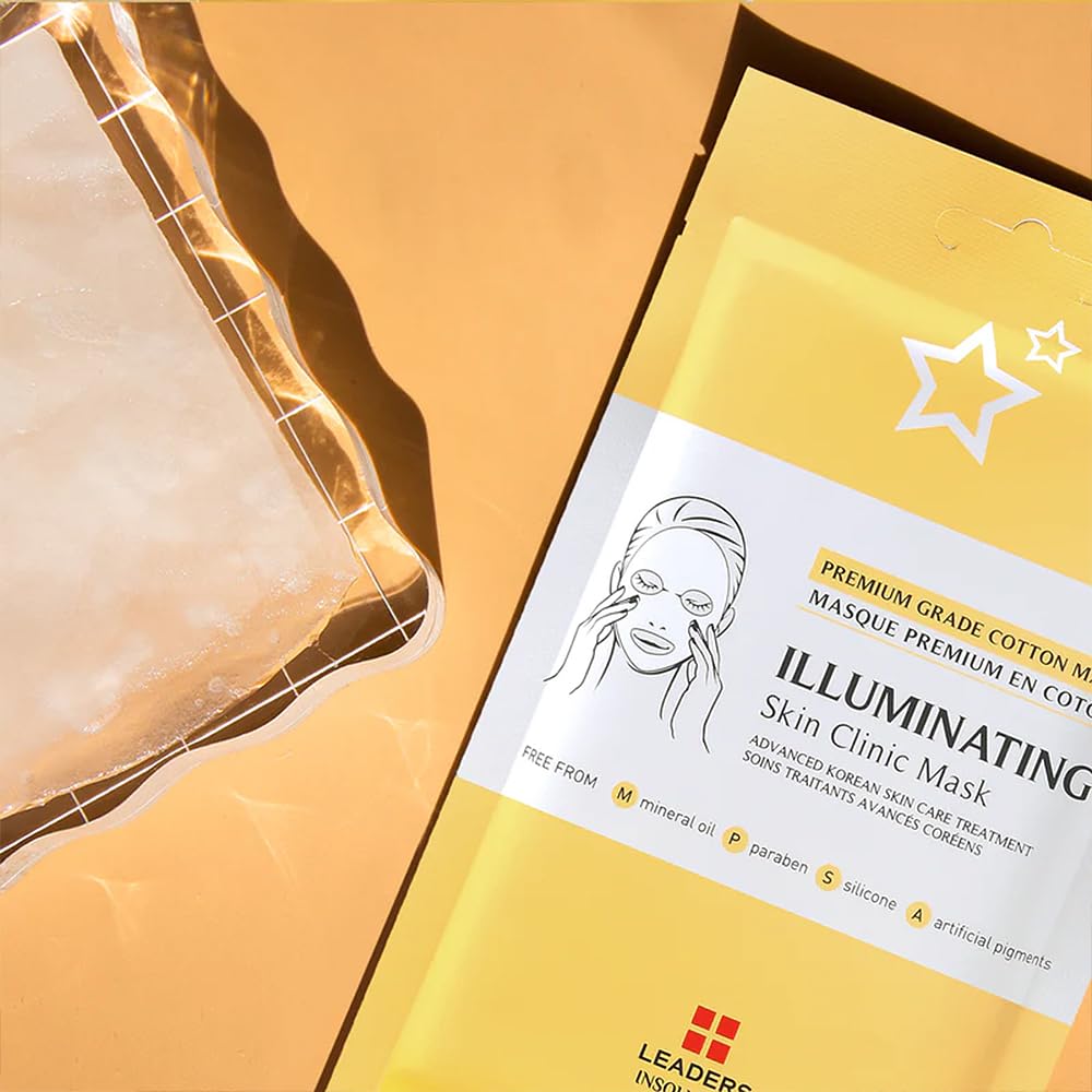 Serum dispersion highlights omega-3 nourishment on skin