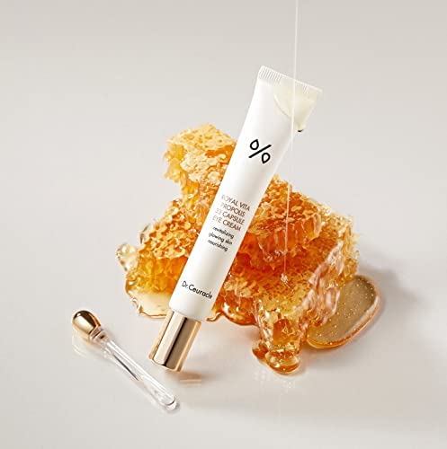 leegeehaam Royal Vita Propolis 33 capsules closeup highlighting popping capsules and potent formula.