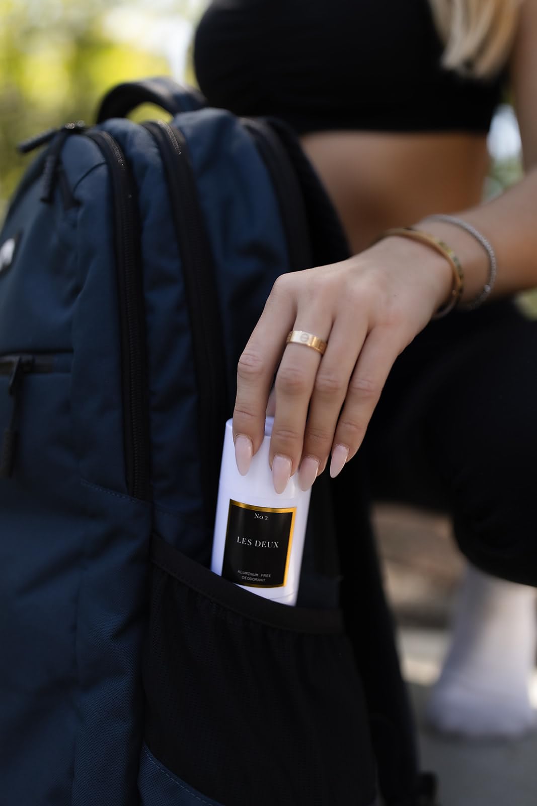 Les Deux natural deodorant stick bergamot-sandalwood-vanilla scent profile for daily wear