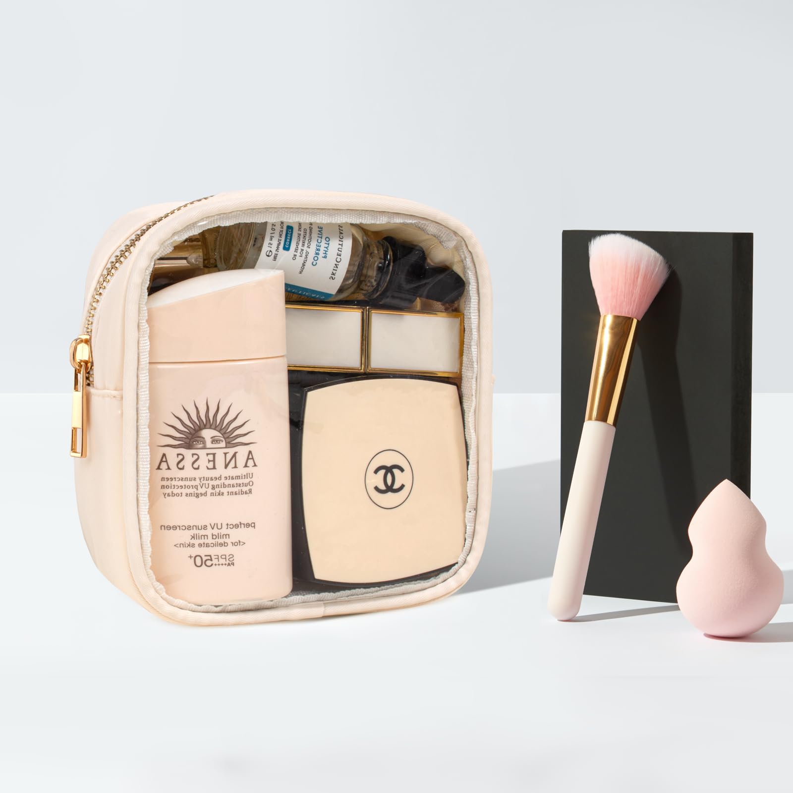 LETGO daily-use cosmetic bag simplifies packing for trips and gym