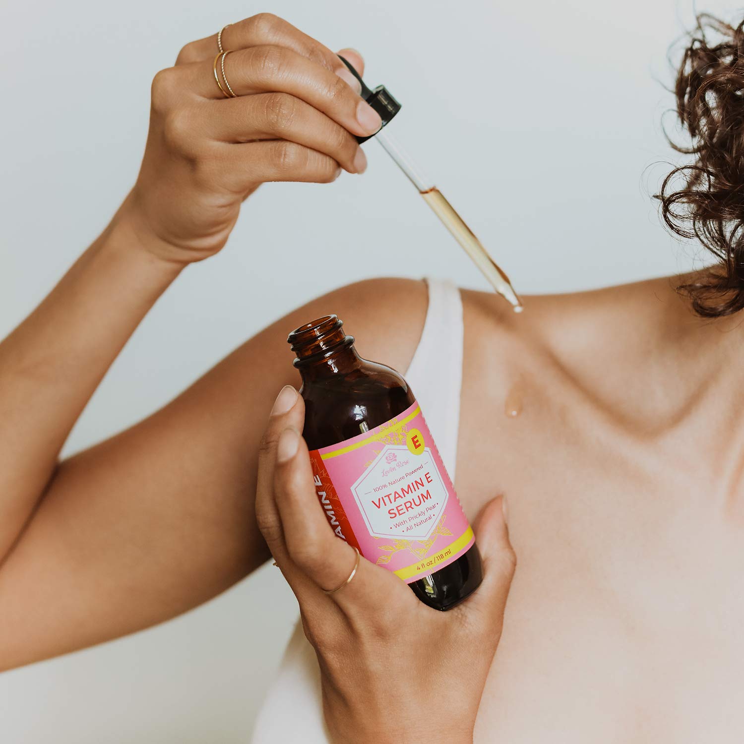 Leven Rose Vitamin E Oil Serum adds shine to hair ends