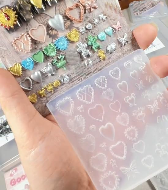 LIFOOST clear silicone nail mold offers precise heart charms