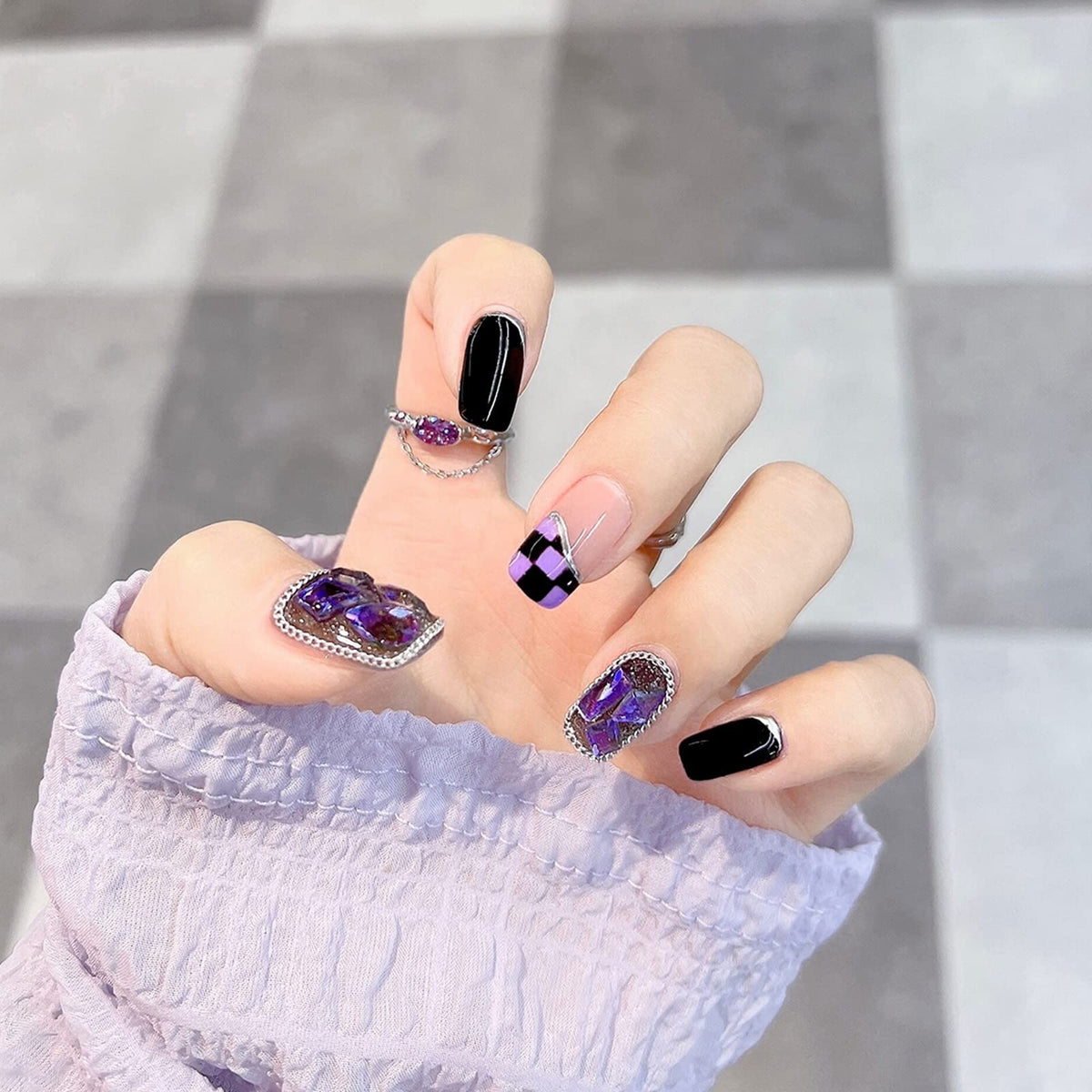 Light Rain handmade design with a 3D gel finish for a luxe salon look.