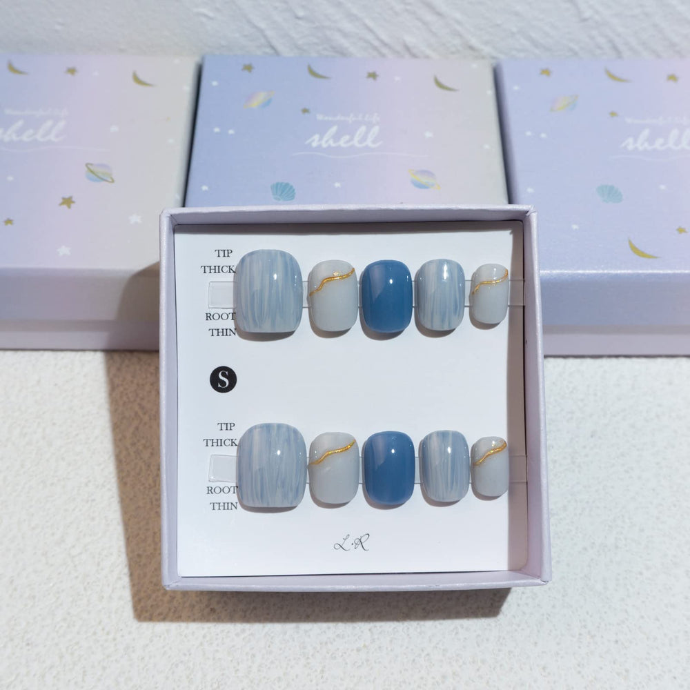 Light Rain salon-quality press-on nails with 7-layer gel finish