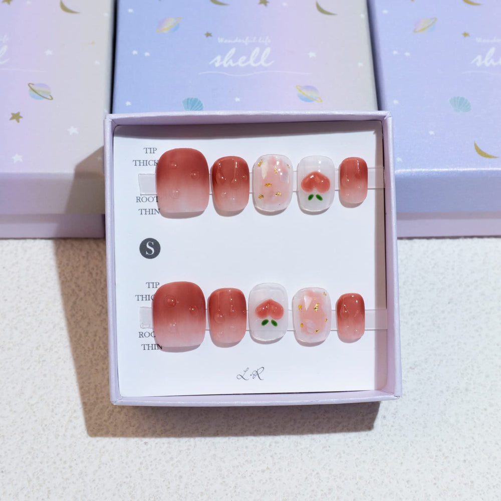 Light Rain salon-quality press-on nails demonstrate sturdy construction for longer-lasting wear.