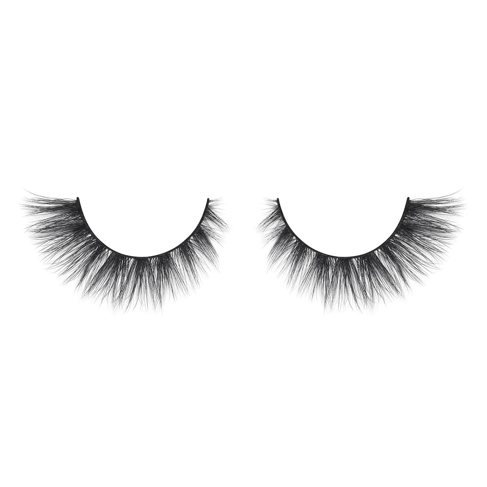 Lilly Lashes Naturale reusable design supports up to 20 wears.