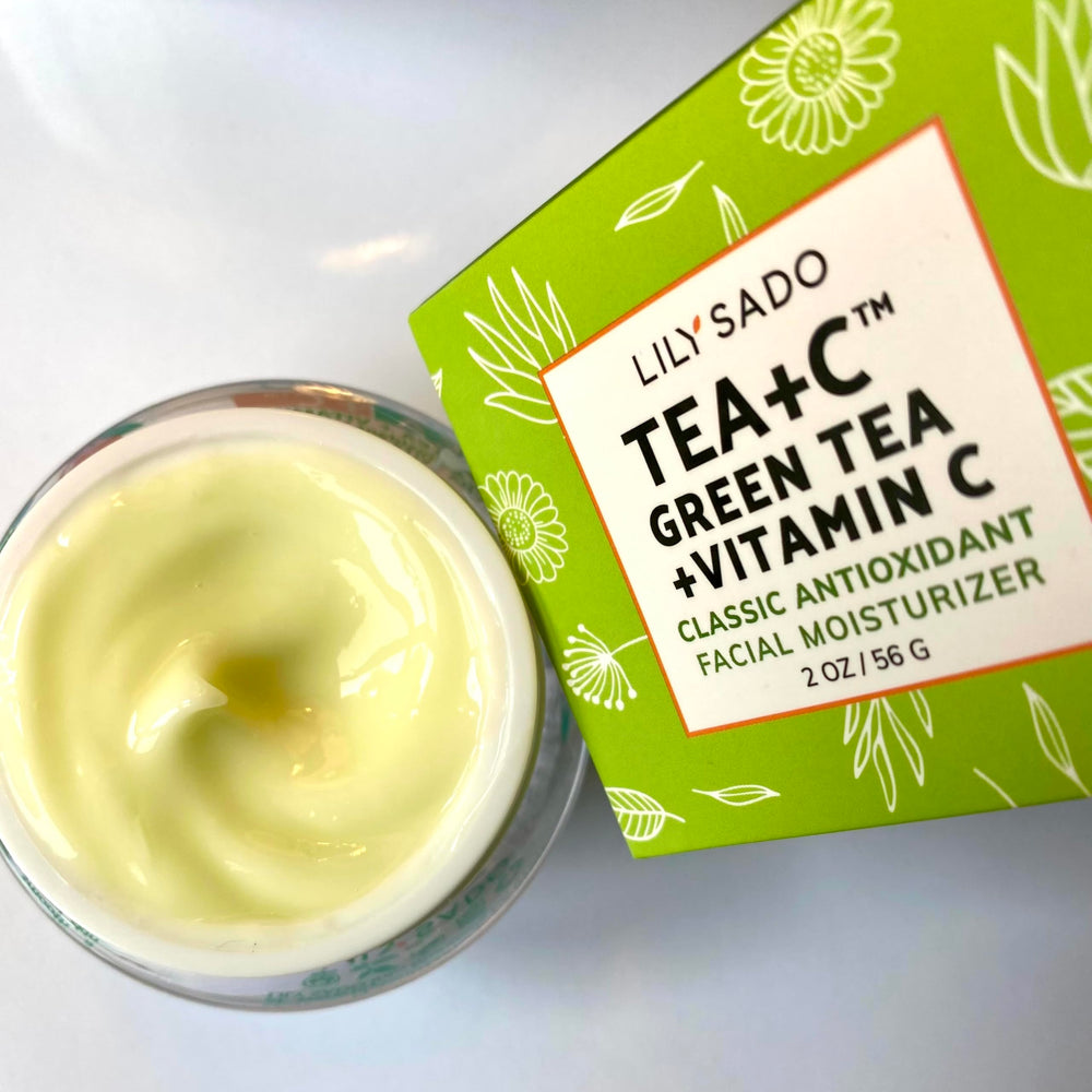 LILY SADO Tea+C application hands demonstrates easy daily routine for both women and men