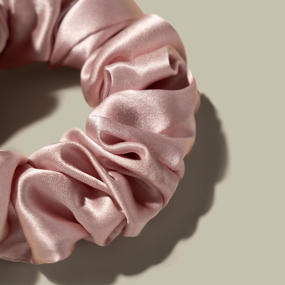 LilySilk silk hair scrunchie in ivory provides traceless, comfortable ponytails.