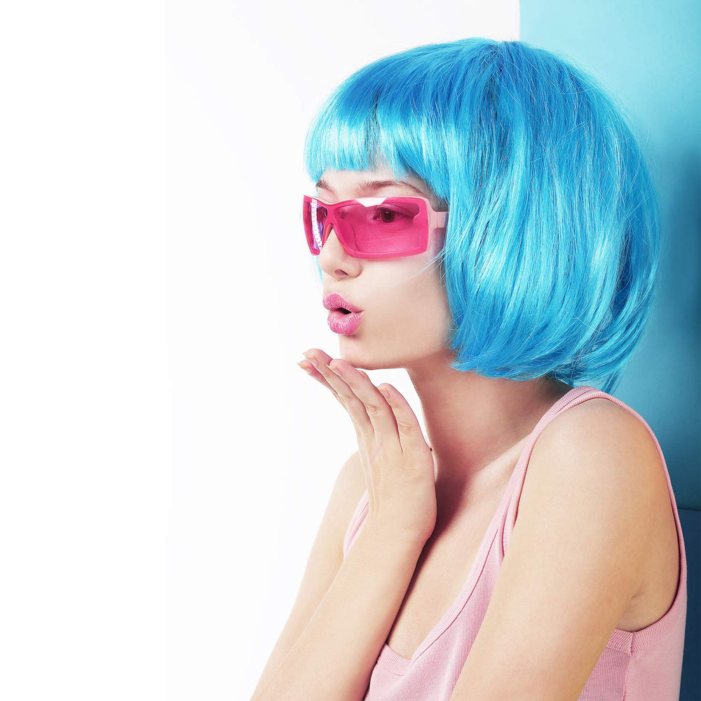 LIULIUBTY included wig cap set ensures secure fit during events.