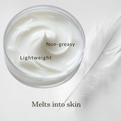 Liv La Fay formula highlights hyaluronic acid and ceramides for deep hydration