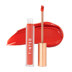 Live Tinted Huelip wand applies precise clean coverage.