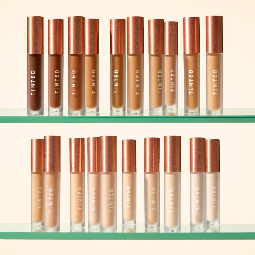 Packaging display highlights shade 12 and buildable coverage.