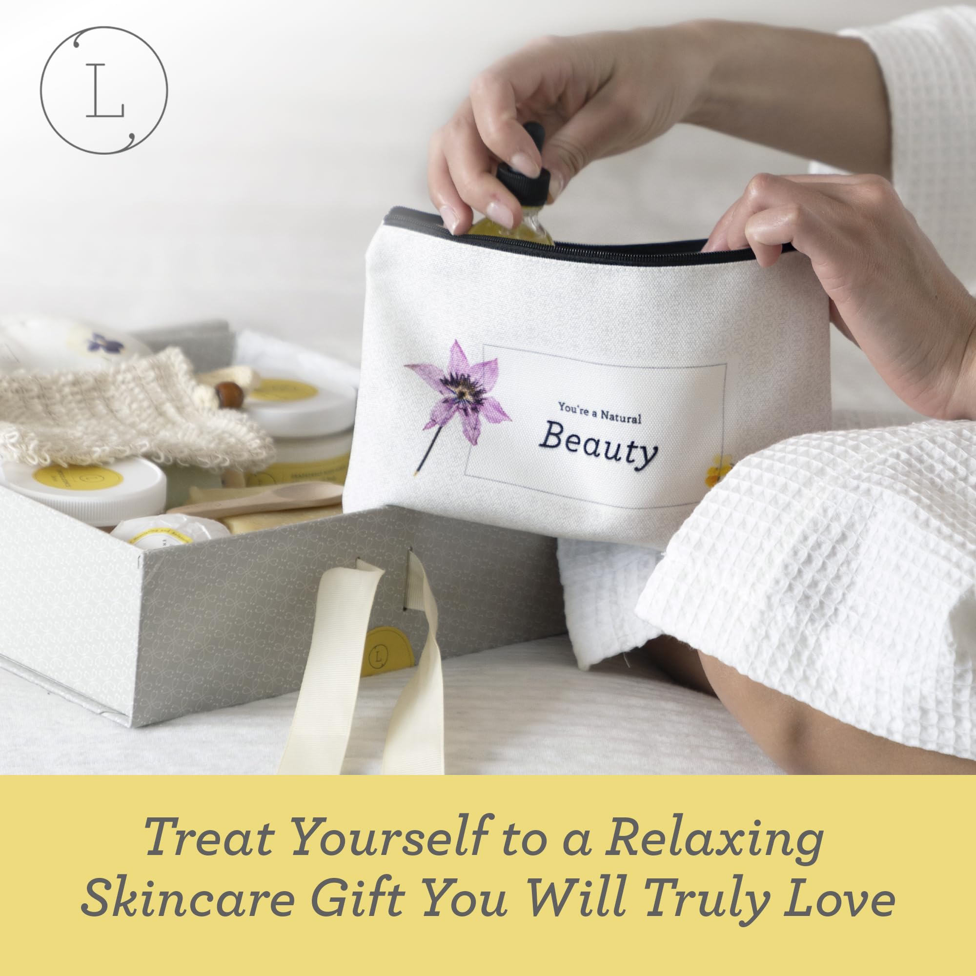 Lizush Make a Wish soy candle creates cozy spa ambience