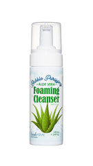 LOOKATME Aloe Vera Foam Cleanser bubbles demonstrate gentle cleansing and hydration.