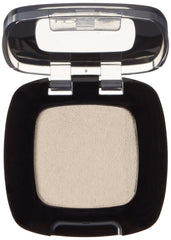 L'Oreal Paris Colour Riche Monos Paris Beach swatches reveal gel-to-powder texture and finishes.
