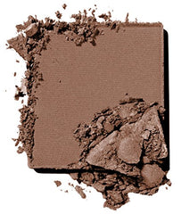L'Oreal Paris Colour Riche Monos Quartz Fume supports easy fingertip application for quick color.