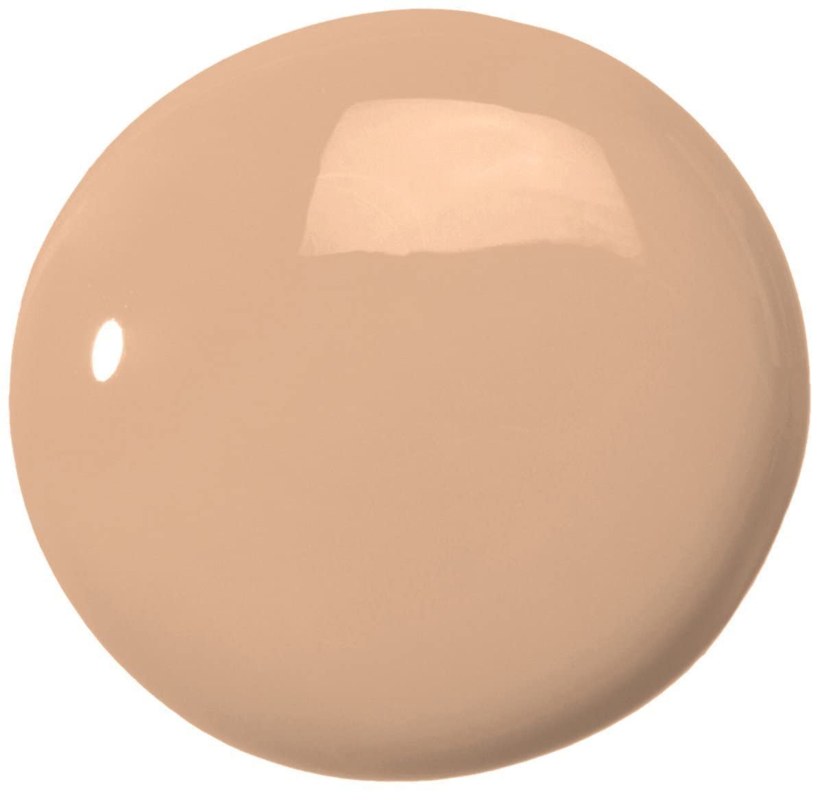 Close-up glow highlighting the luminous finish on normal to dry skin
