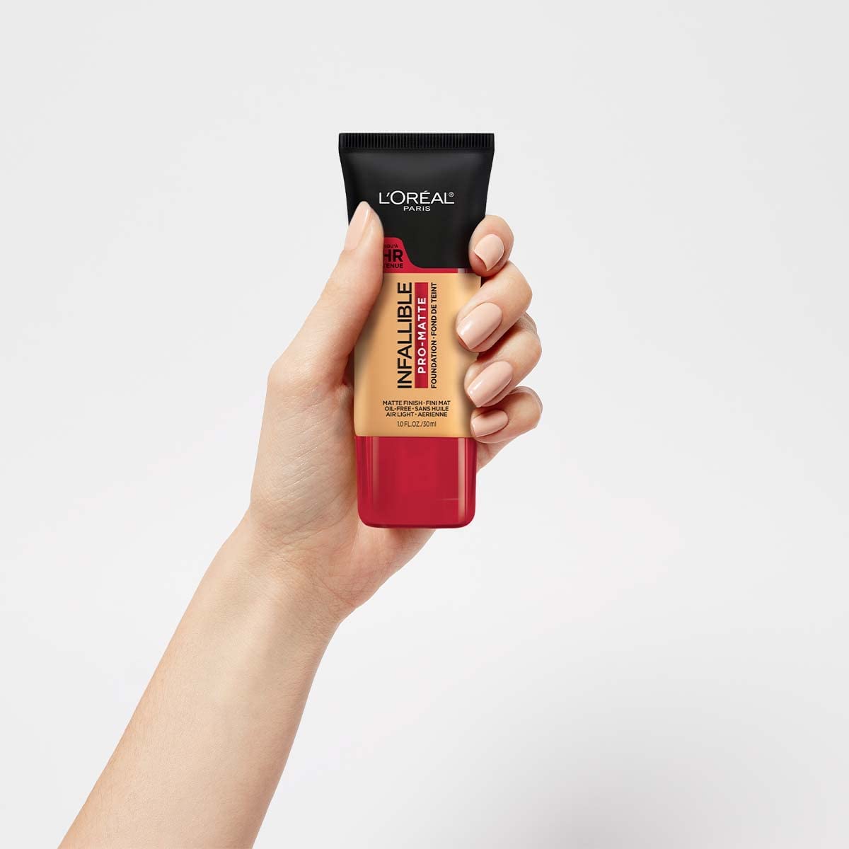 L'Oreal Paris Pro-Matte finger application shows easy blend.