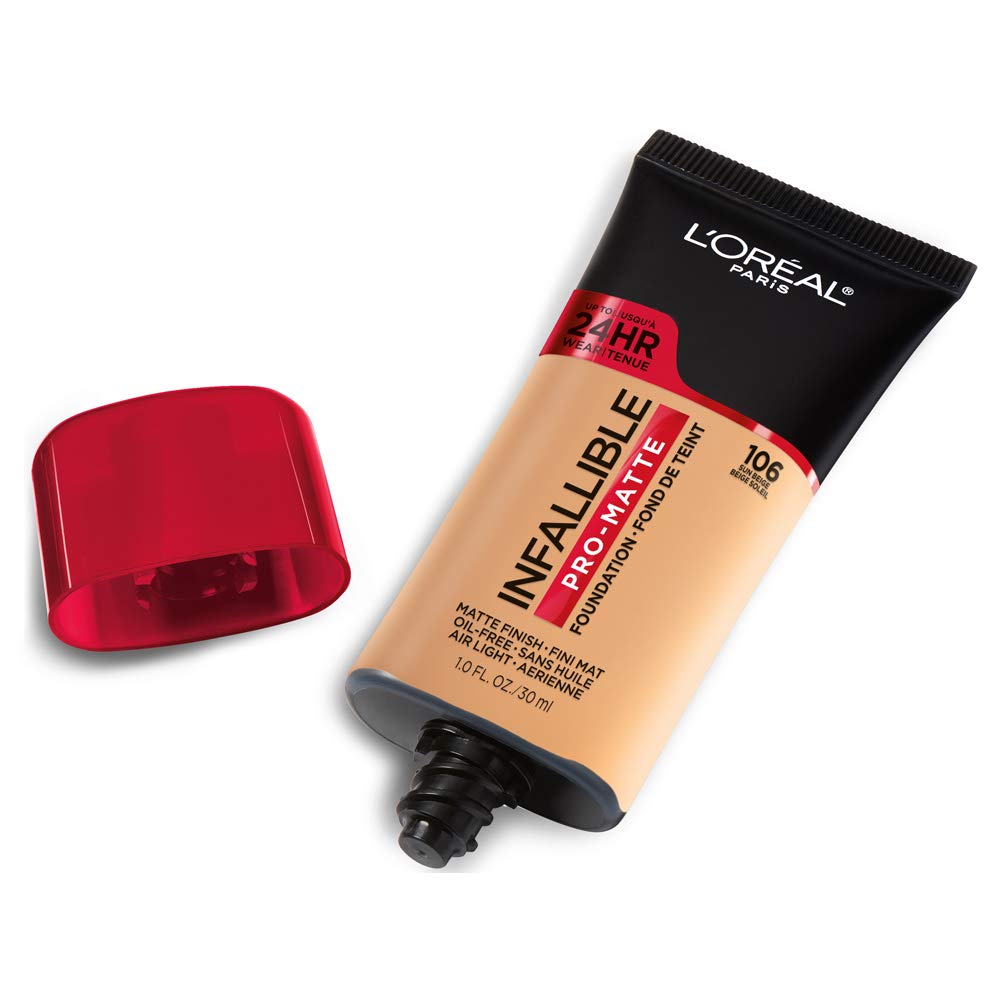 Creamy air-light texture close-up highlighting comfortable all-day wear