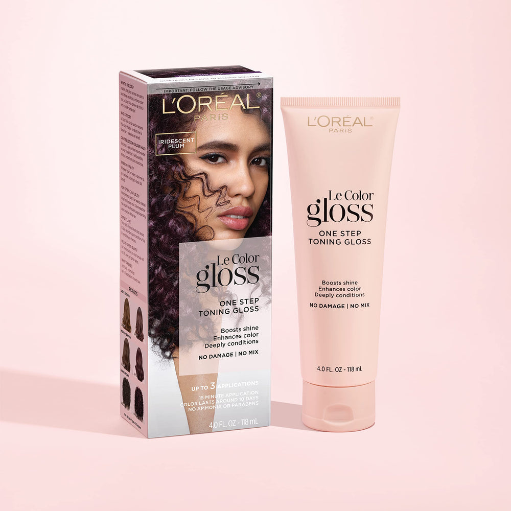 Le Color Gloss in-shower application demonstrates quick toning after shampooing.