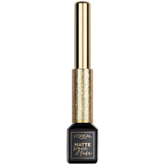 L'Oreal Paris Matte Signature eyeliner close-up applicator for precise lines