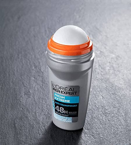 L'Oreal Paris Men Expert Fresh Extreme roll-on label details on the bottle.