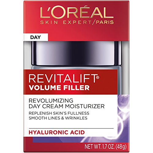 L'Oréal Paris RevitaLift Volume Filler being applied on the cheek for smoother, lifted-looking skin.
