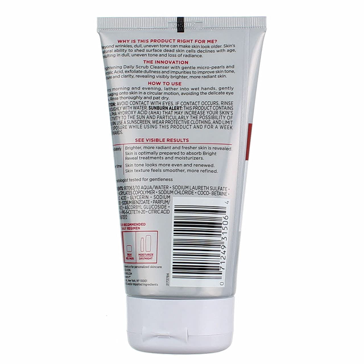 L’Oréal Paris Revitalift Bright Cleaner packaging highlighting daily glow benefits.