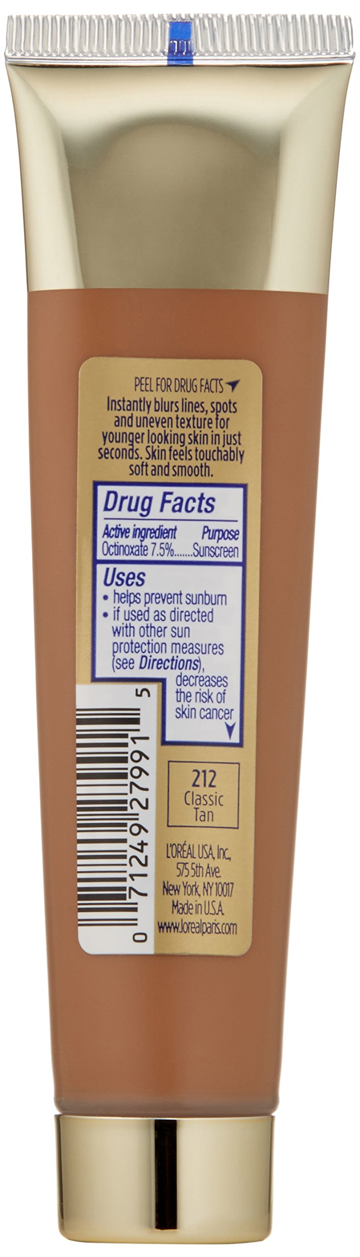 L’Oréal Paris Visible Lift Blur Foundation swatch being blended for smooth complexion.