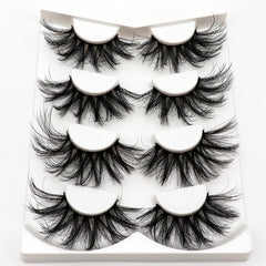 Losha 25mm lashes close-up with dramatic volume for bold eyes.