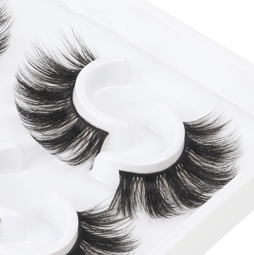 Losha Lashes no-shedding durable band ensures comfortable wear.