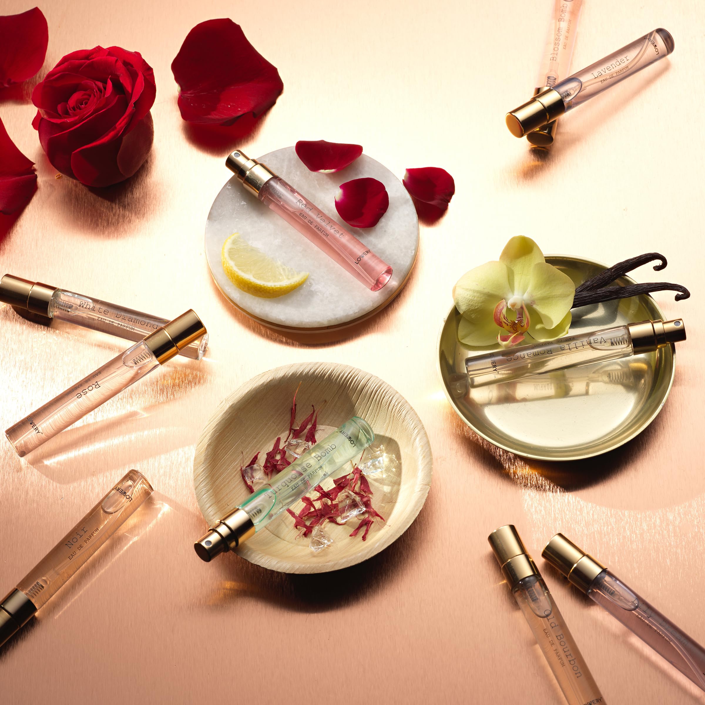 LOVERY elegant gold gift box for premium fragrance reveal.