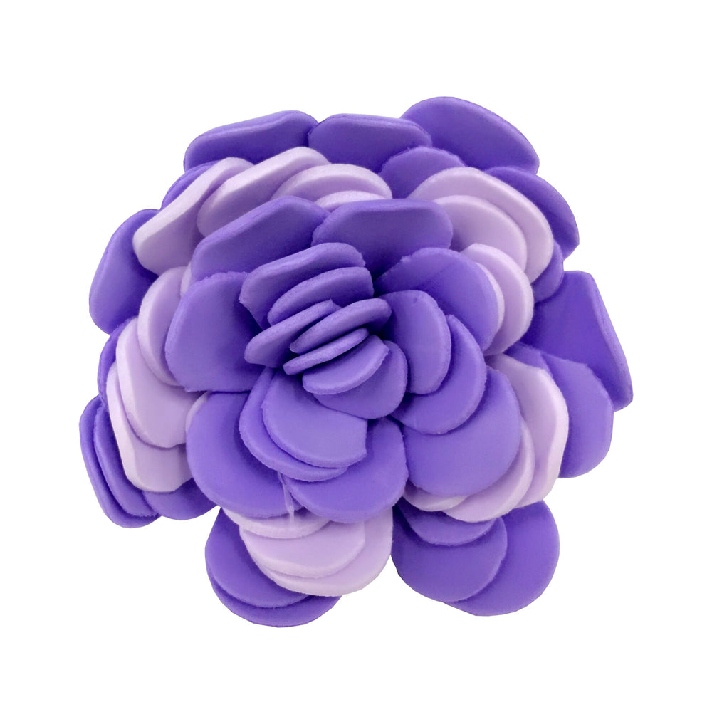 Lovestee EVA sponge for gentle cleansing and exfoliation.