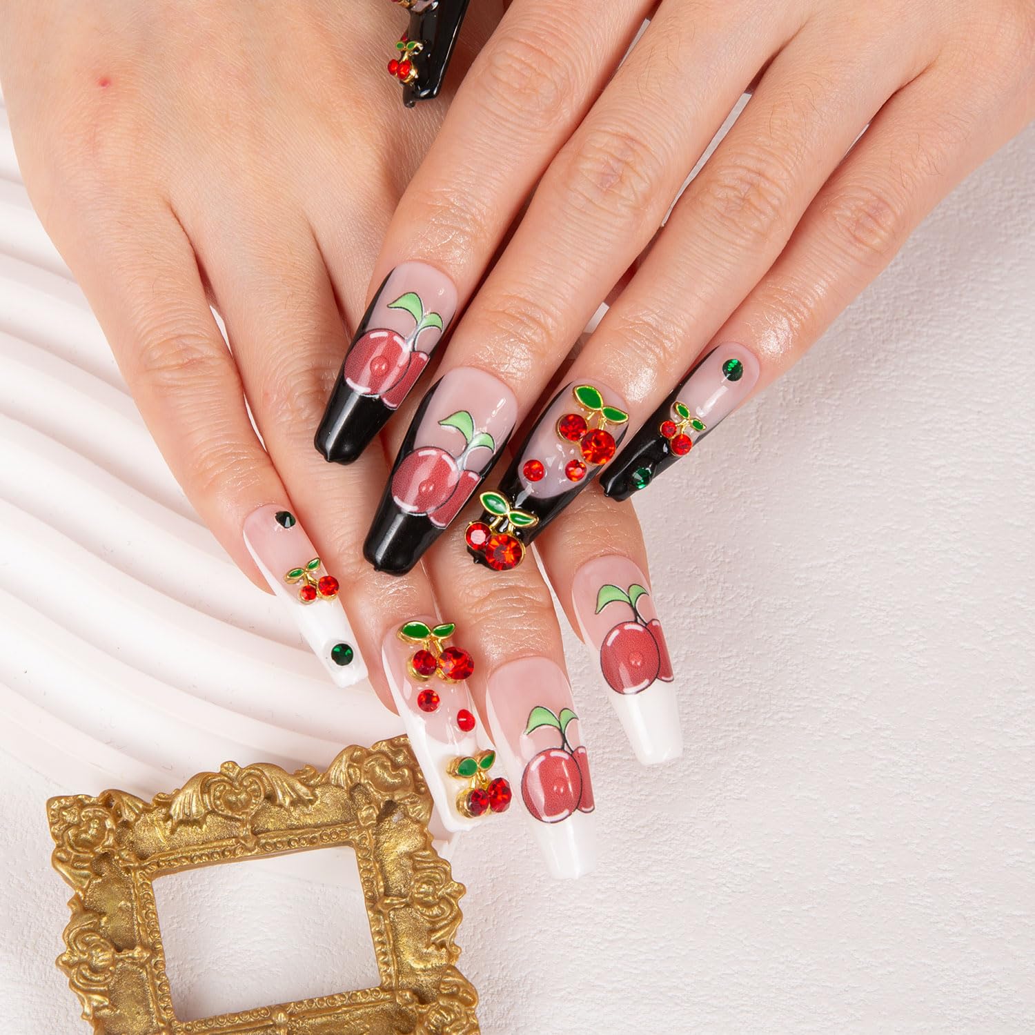 LOVFUL coffin classic 1.3 inch nails with elegant French tip