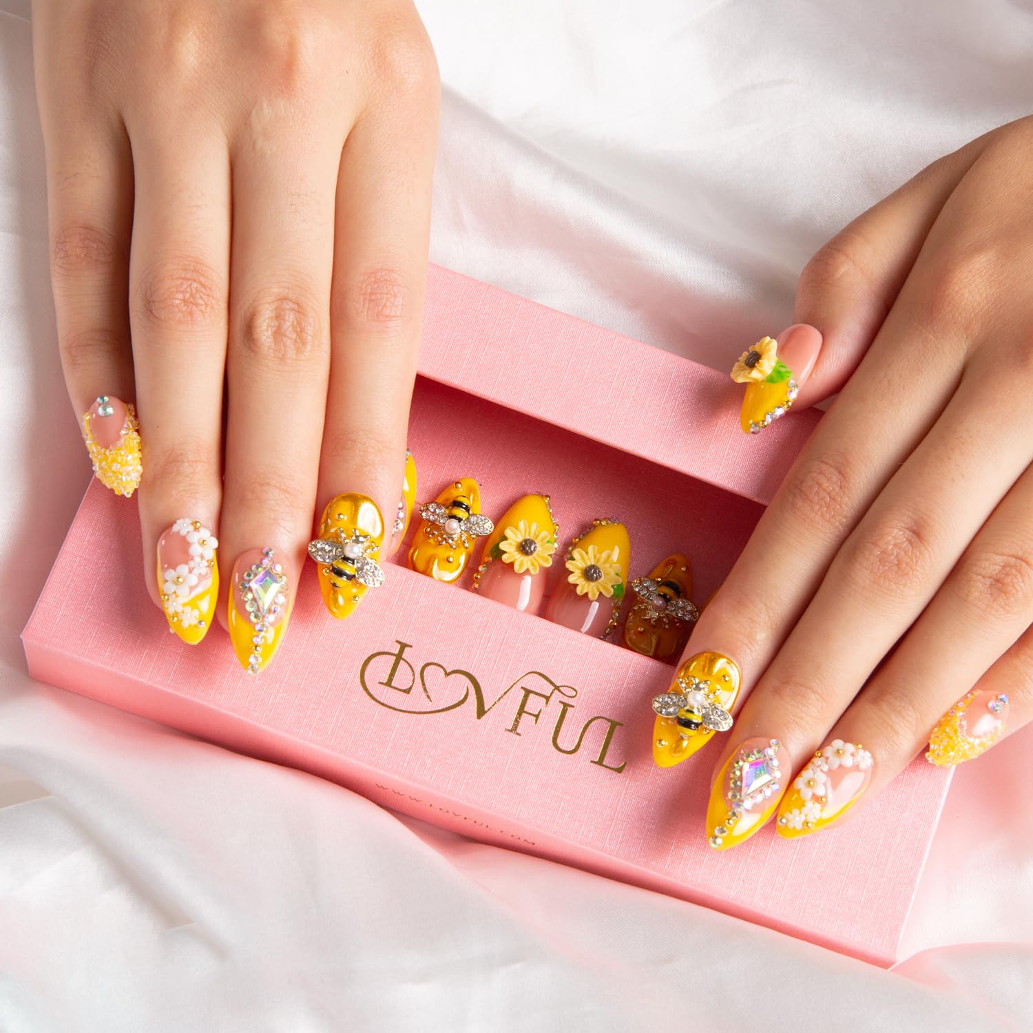 LOVFUL Durable press-on nails with acrylic-strength for multiple uses