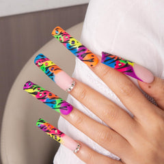 LOVFUL Illusion nails' crystal durability supports multiple wearings.