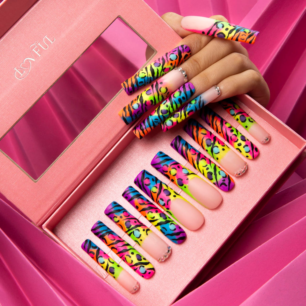 LOVFUL Illusion nails in square long 2.2 in for bold daily elegance.