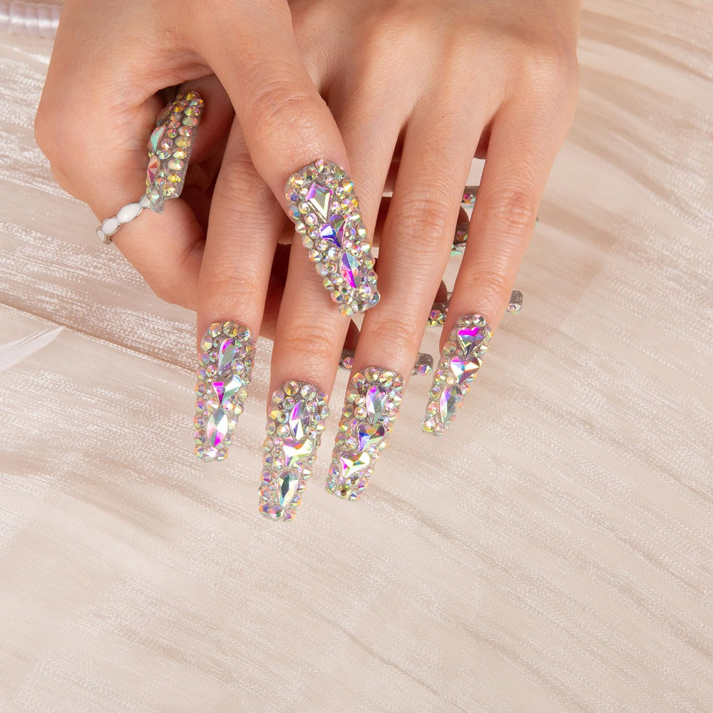 LOVFUL reusable nail set highlighting acrylic-strength durability for multiple wears.