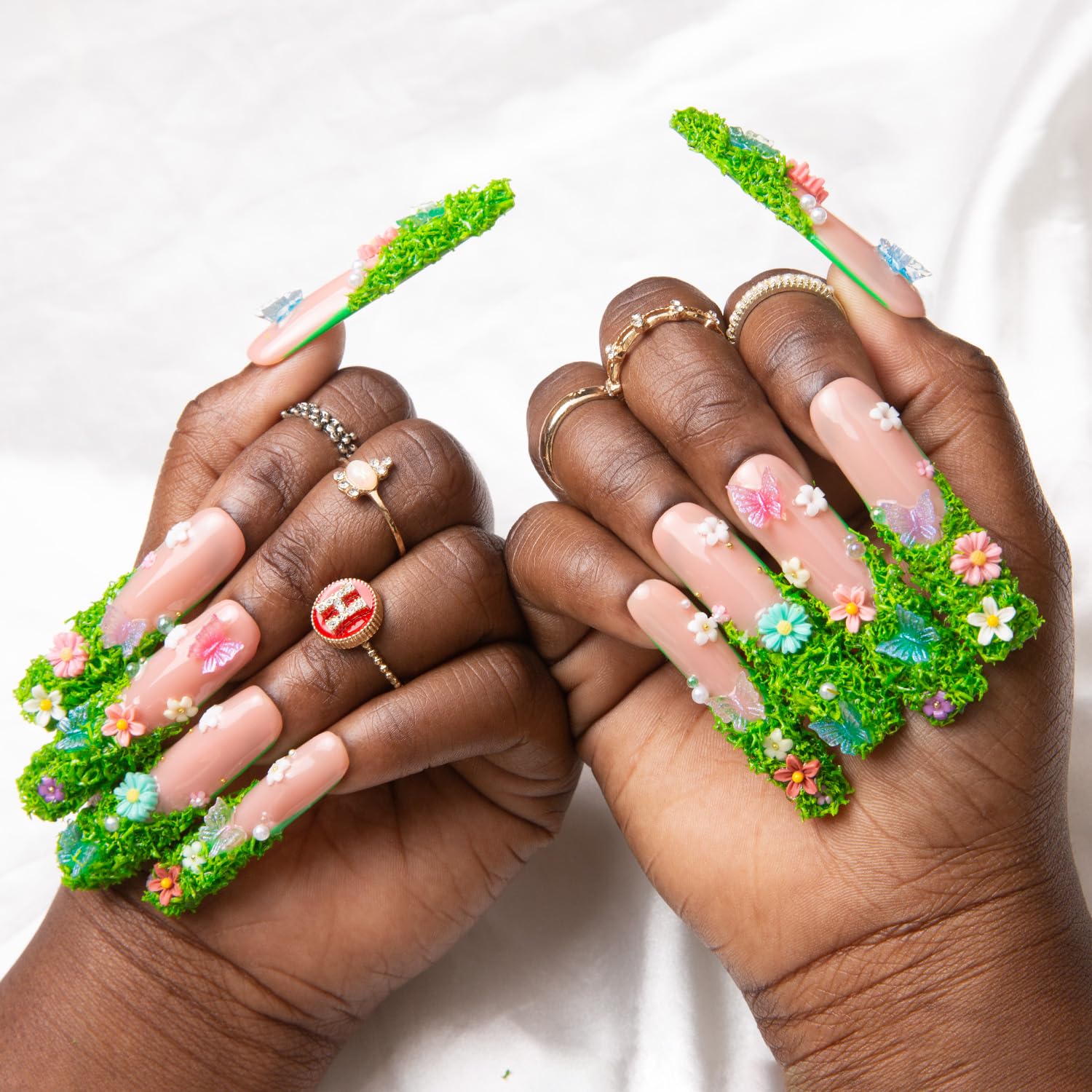 Lovful square long 22-inch nails ready for dramatic, long-lasting style and easy application.