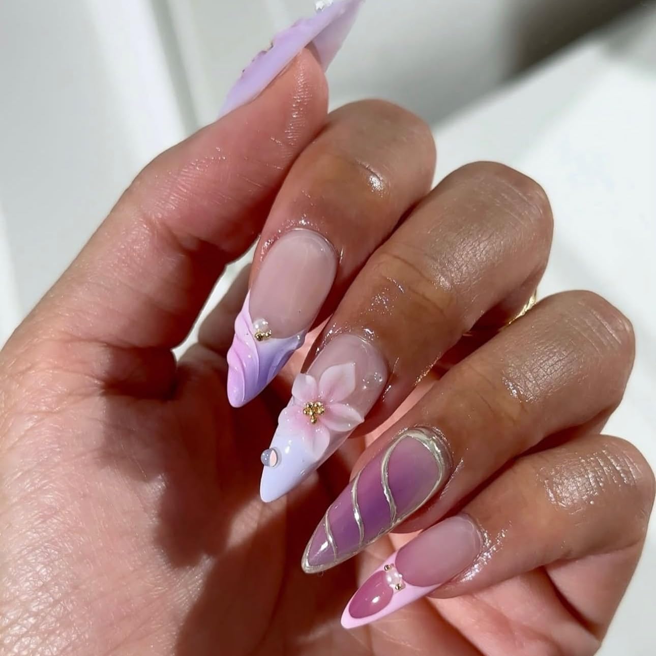 LPOODDNU medium almond nails with glossy finish for quick at-home manicure