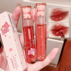 LuckNest Bear Lip Glaze curved applicator enables precise, smooth application