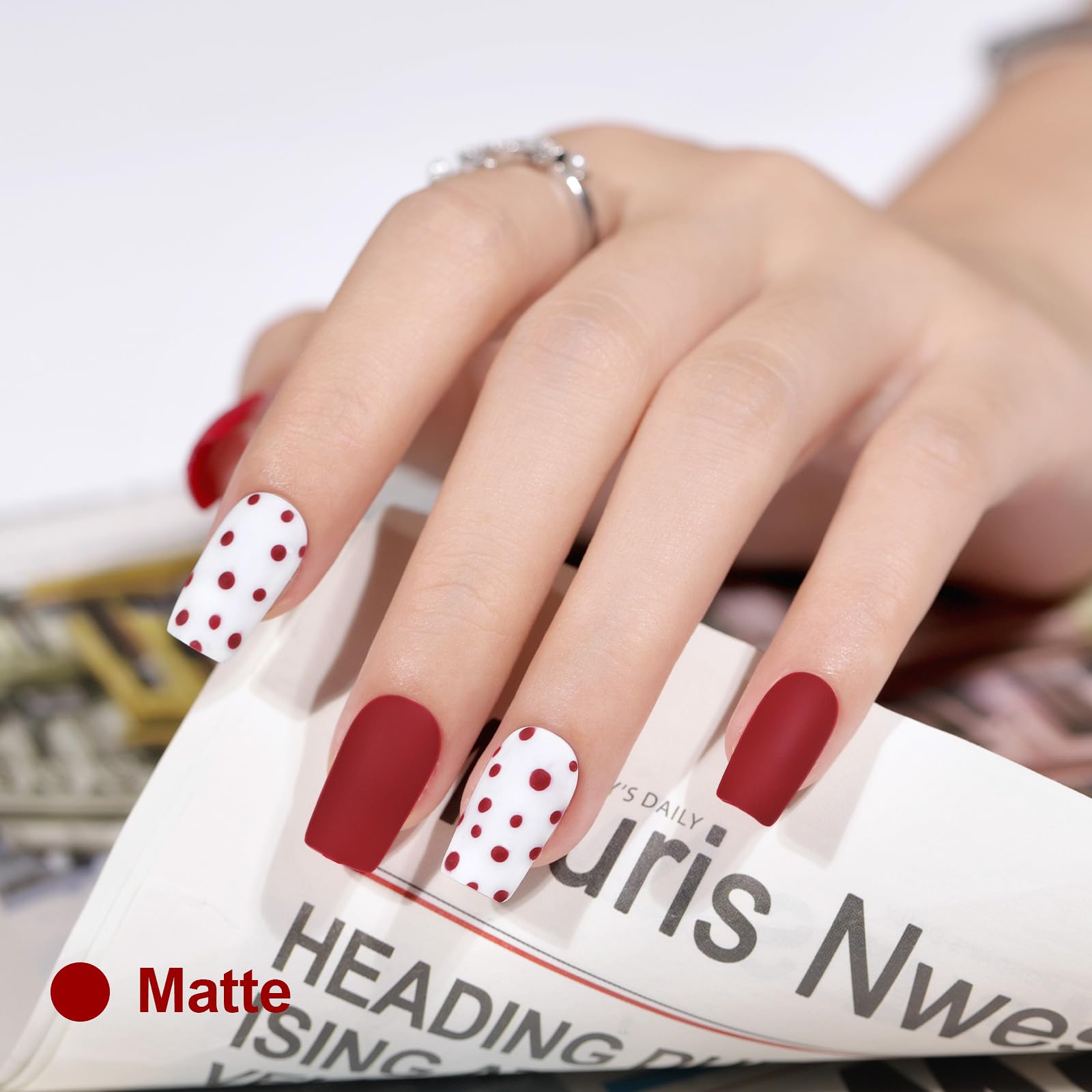 L'UGX Gift-ready packaging conveys premium aesthetics for holidays.