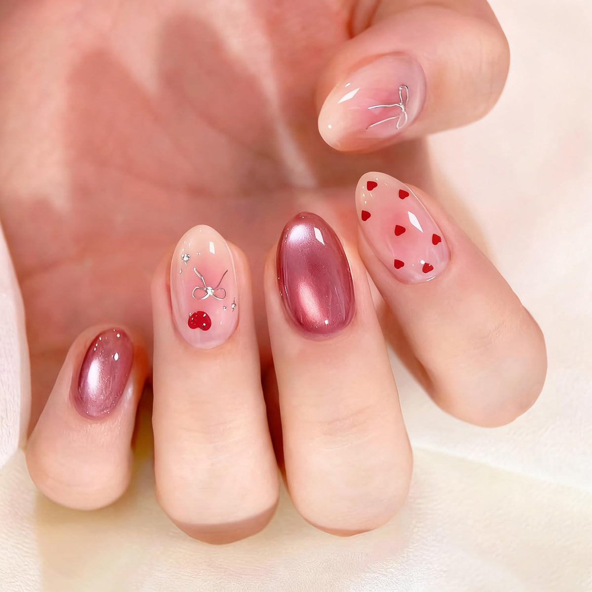 Lukmexor Valentines heart design press-on nails for a quick chic manicure.