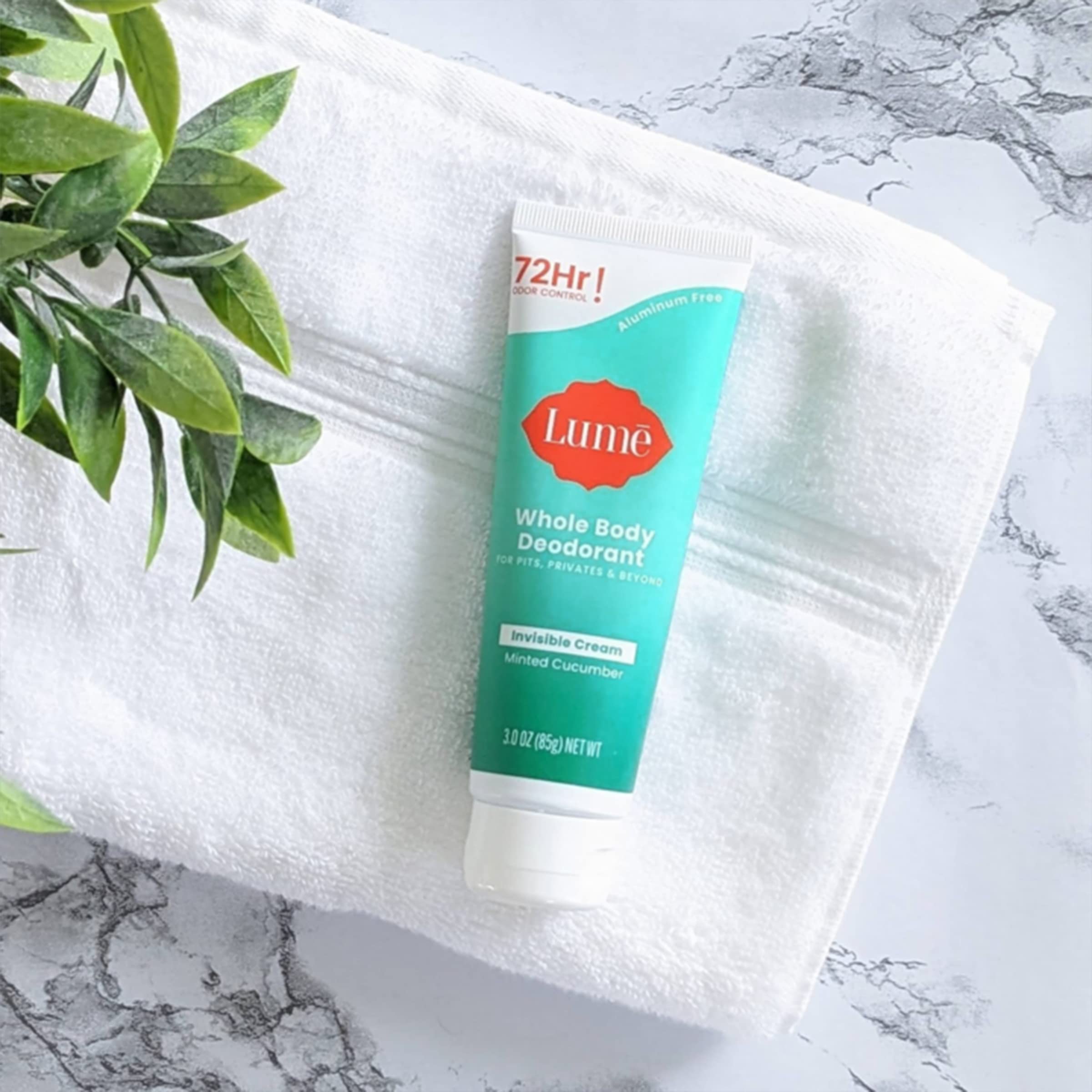 LUME skin-safe formula image emphasizing aluminum and baking soda free claim.