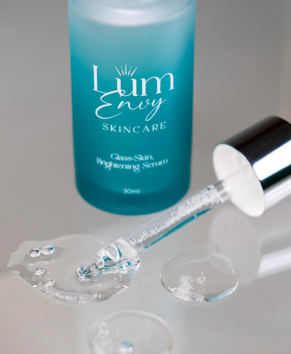 LumEnvy ingredient icons highlight PDRN, Niacinamide, and Centella for soothing benefits.