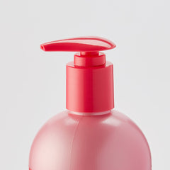Luster's Pink Oil Moisturizer delivers hair-softness after application.